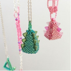 Pattern to accompany Pinkhot Stegosaurus Kit 