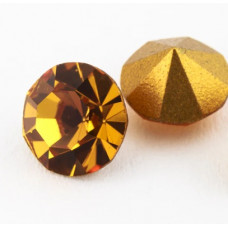 1100 SS24 Vintage Chatons Topaz Gold Foiled 6 pack 1100 SS24 Vintage Chatons Topaz Gold Foiled 6 pack
